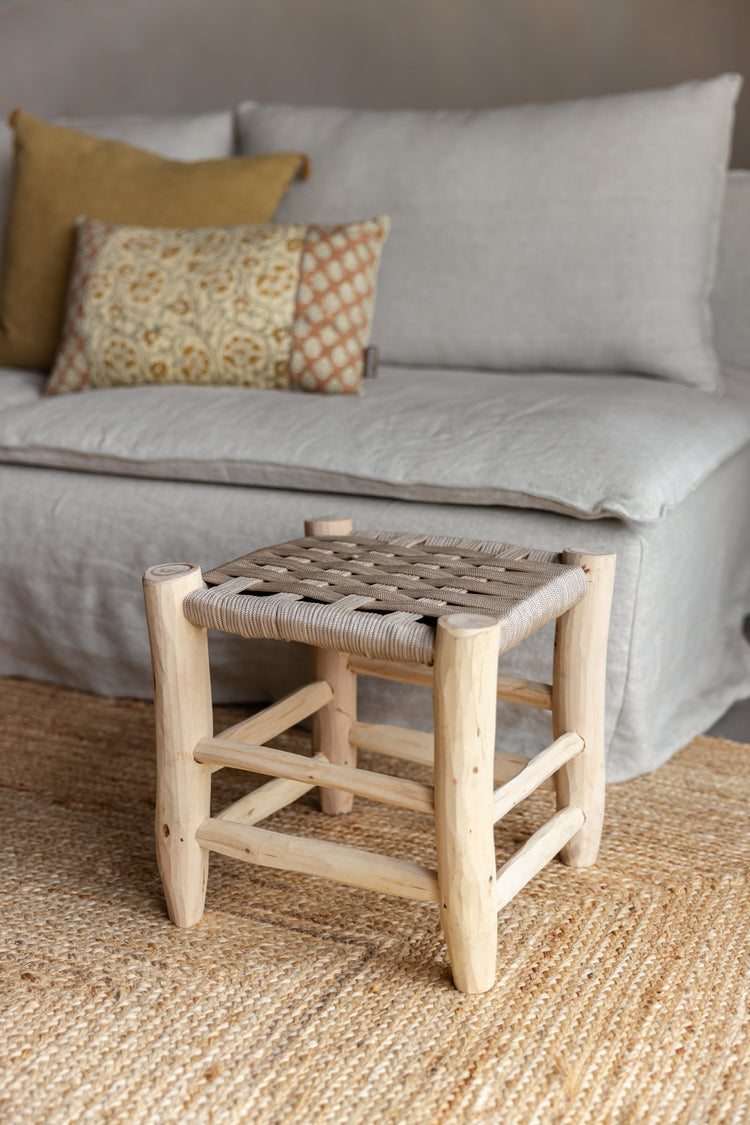 Houten krukje Ibiza stijl - beige