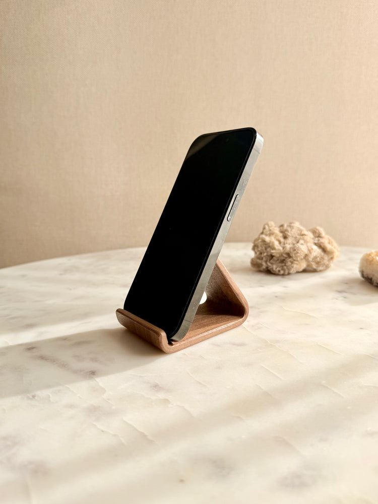 Luxe houten telefoon standaard van zwart walnoothout