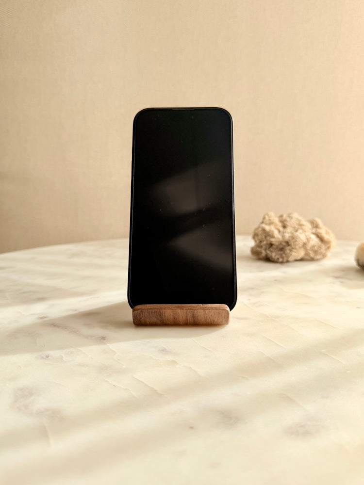 Luxe houten telefoonhouder/ telefoon standaard van zwart walnoothout