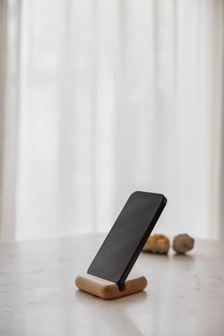 Houten telefoonhouder bureau