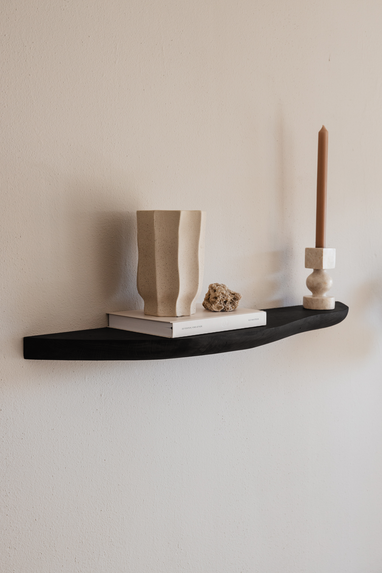 Zwarte wandplank