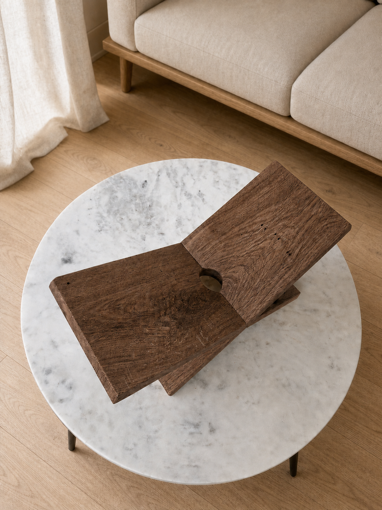 Boekenstandaard hout walnoot