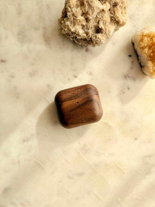 AirPods 4 houten hoesje case walnoot