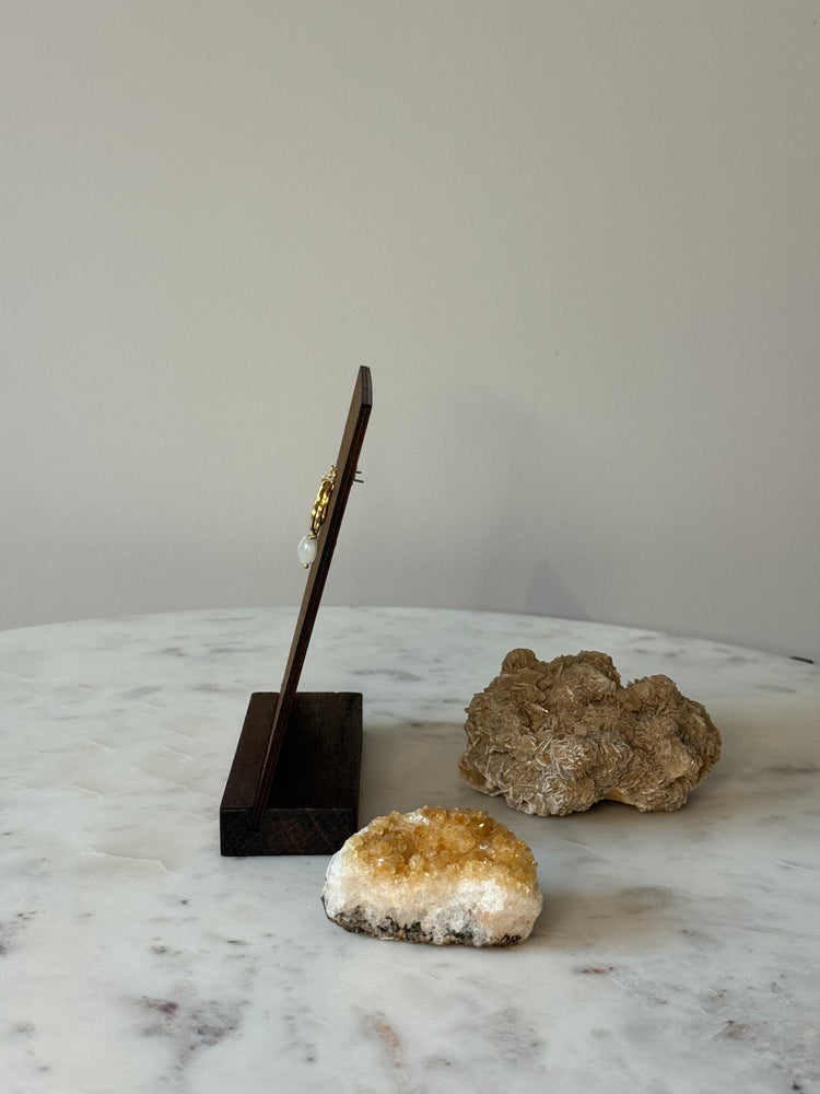 Houten oorrbellen standaard / organizer - walnoot kleur