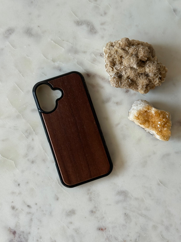Houten telefoonhoesje iPhone 17 - Walnoot kleur